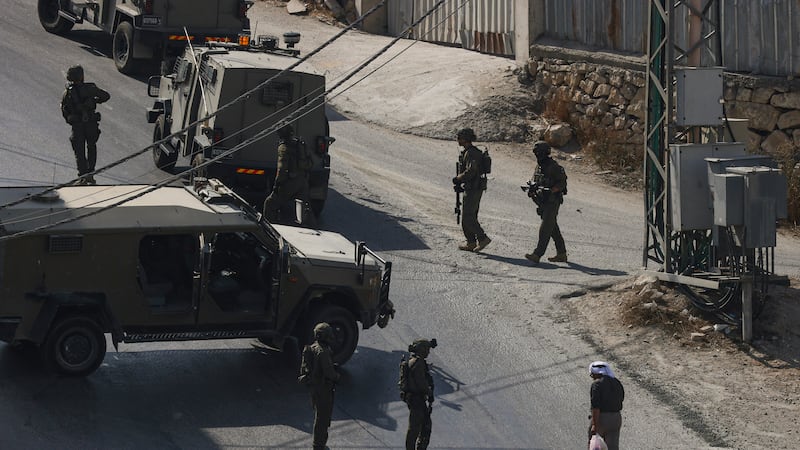 Las fuerzas de seguridad de Israel desplegadas ayer en Hebrón tras un ataque armado.