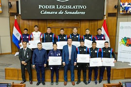 Senado rinde homenaje a atletas paraguayos