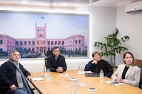 Peña evalúa avances del proyecto de lectura “Ñe’ẽry”
