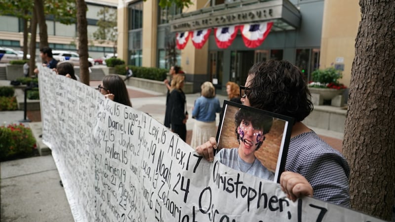 Manifestación en Oakland, California, durante el juicio contra la tecnológica Meta. (EFE)