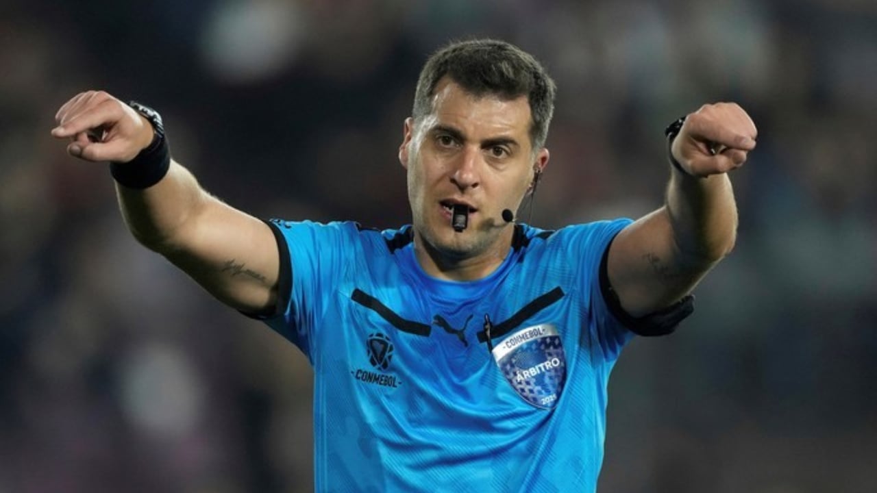 Gustavo Tejera, árbitro uruguayo designado para el cotejo entre Palmeiras y Cerro Porteño.