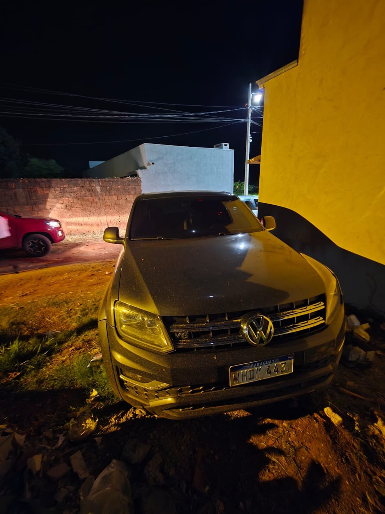 En otro operativo incautaron esta camioneta, probablemente vinculada al crimen.