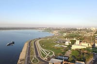 Santiago Peña se reúne con empresarios para transformar la costanera