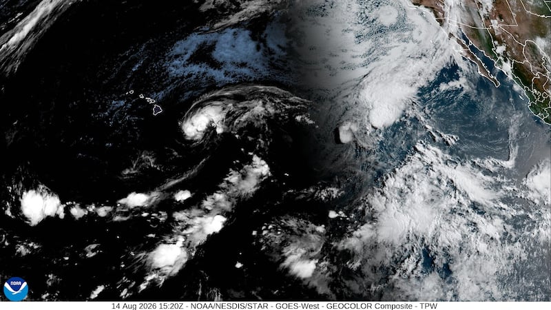 Imagen del instituto estadounidense NOAA que muestra la formación de huracanes.