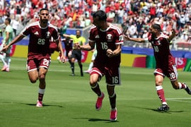 Catar hizo historia y encontró su primer punto mundialista