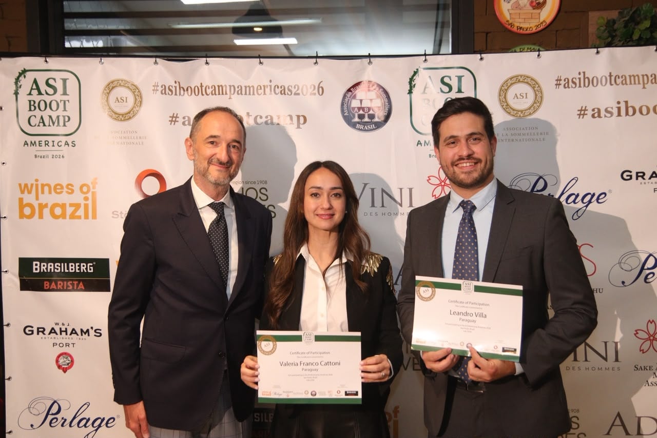 Valeria Franco junto a Leandro Villa representando a Paraguay en el Bootcamp ASI, organizado por la Asociación Internacional de la Sommeliere realizado en San Pablo, Brasil.