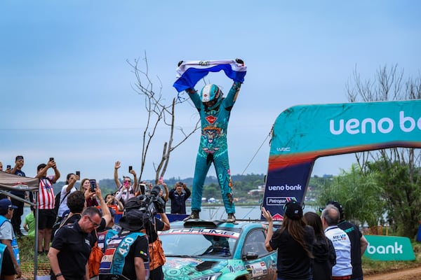 Fiesta total en casa, Dieguito Domínguez hace historia y conquista el WRC2