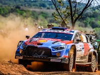 Paddon toma el mando en medio del caótico primer rulo del Rally del Paraguay