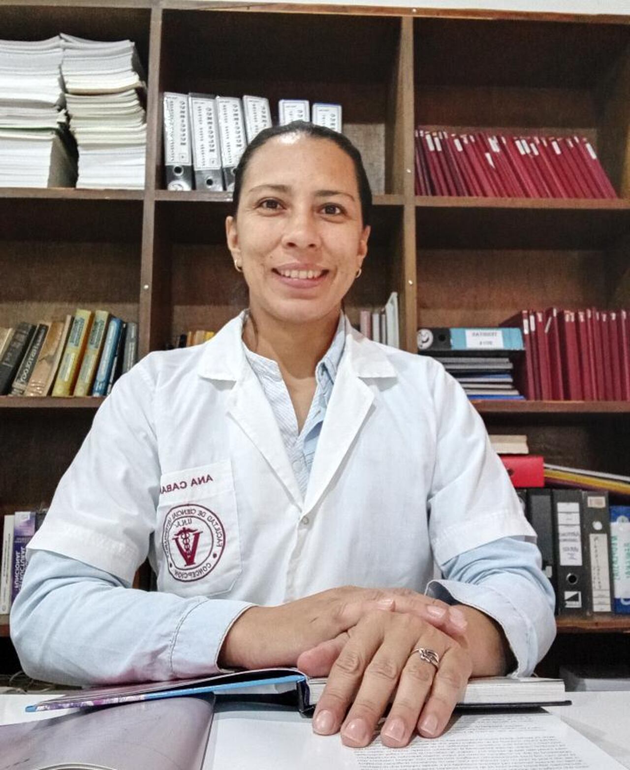 Donde la teoría se une a la práctica. Ana Carolina, uniendo la rigurosa investigación académica con la pasión por la sanidad animal.