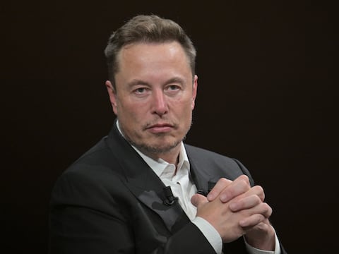 Elon Musk coincide con los CEO de Anthropic y OpenAI en desacelerar desarrollo de la IA