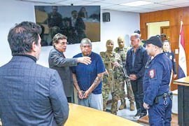 Extraerán por orden judicial datos de 8 celulares de presuntos narcos