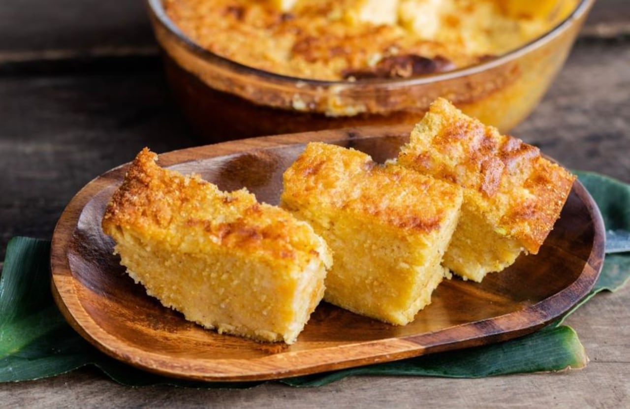 Para 16 porciones de Sopa paraguaya es necesario contar con estos ingredientes.