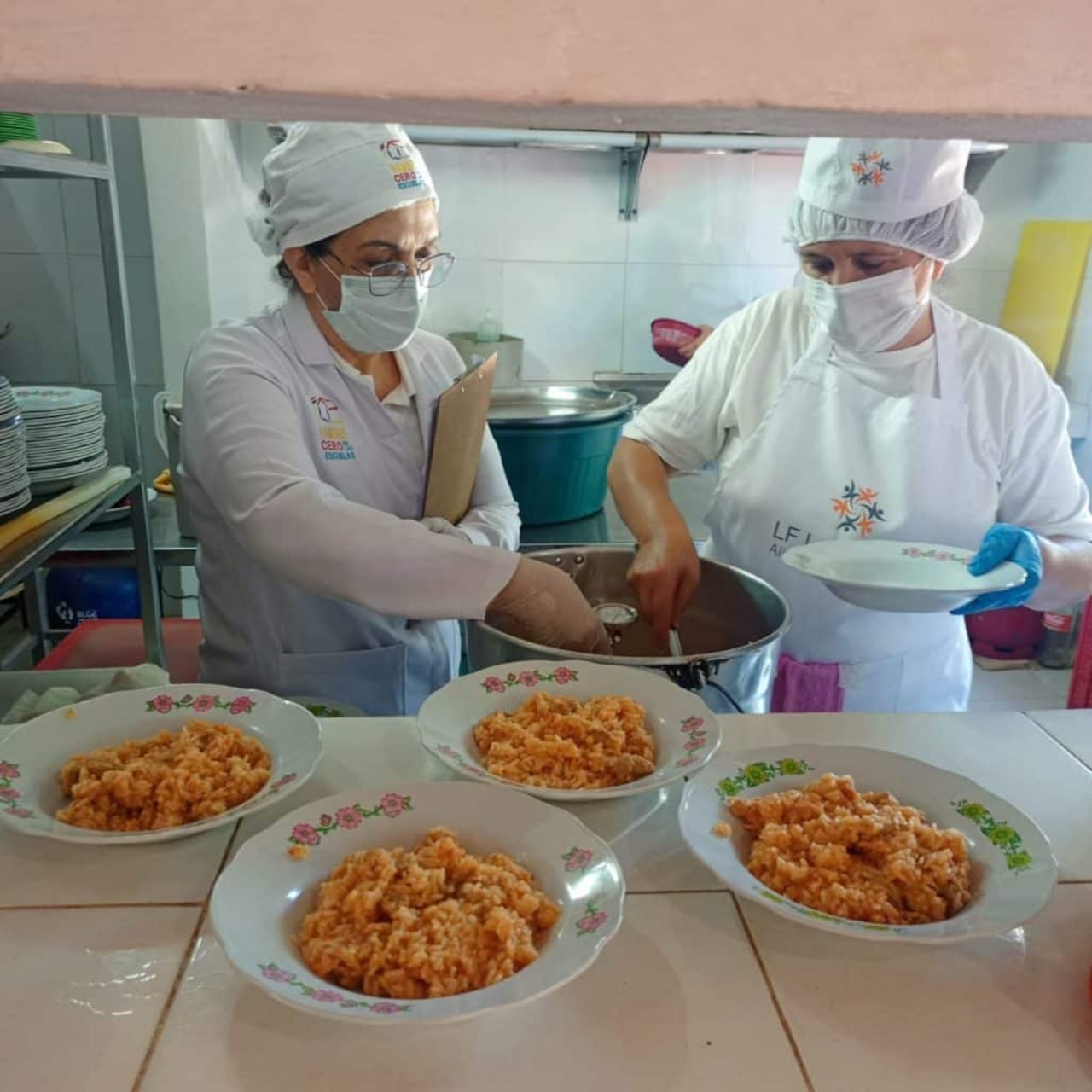 Las mujeres han sido clave para su exitosa implementación, resaltó Peña.