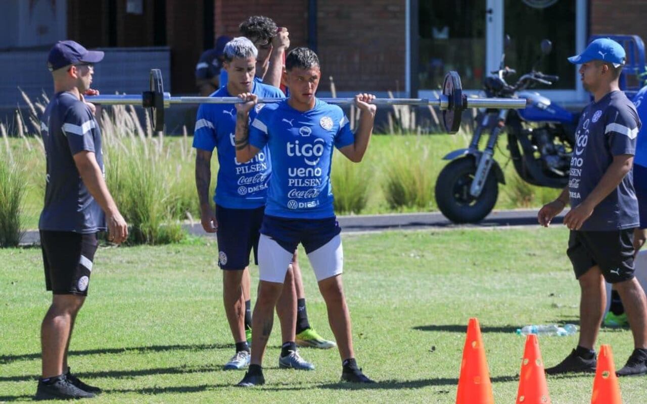 Parte del trabajo de potencia realizado por los jugadores de la Sub 20.
