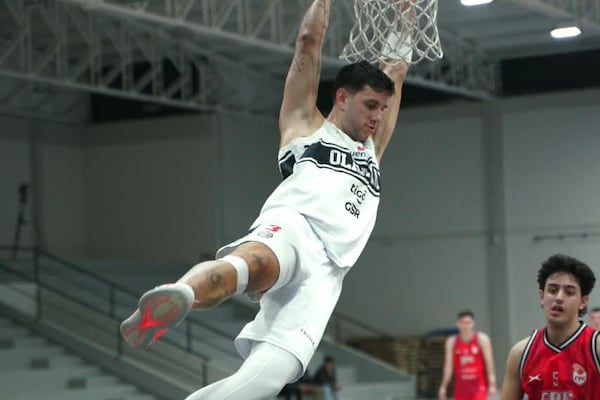 Olimpia Kings impuso su jerarquía y derrotó a Félix Pérez