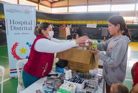 Clínicas móviles llevan atención médica a comunidades afectadas por crecida