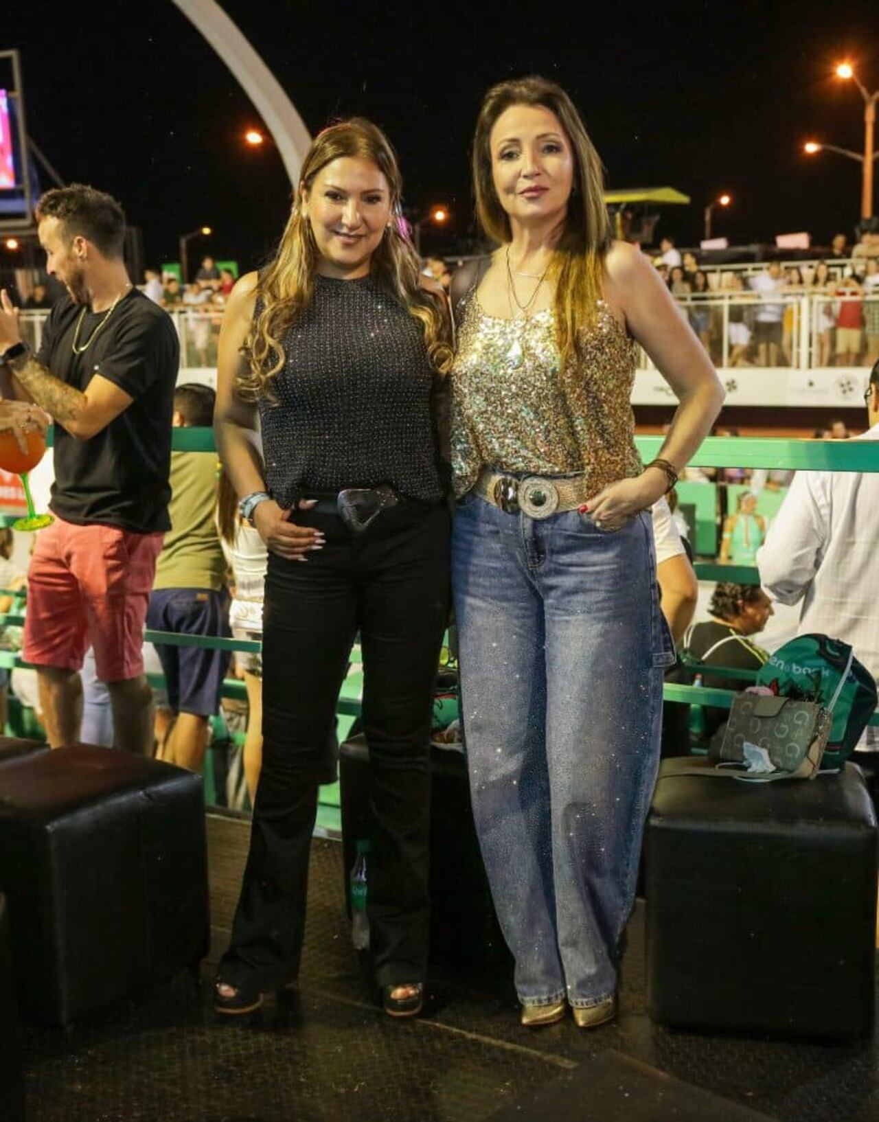 Viviana Viera y Karina Plese.