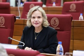 Lilian Samaniego ratifica su candidatura presidencial para el 2028