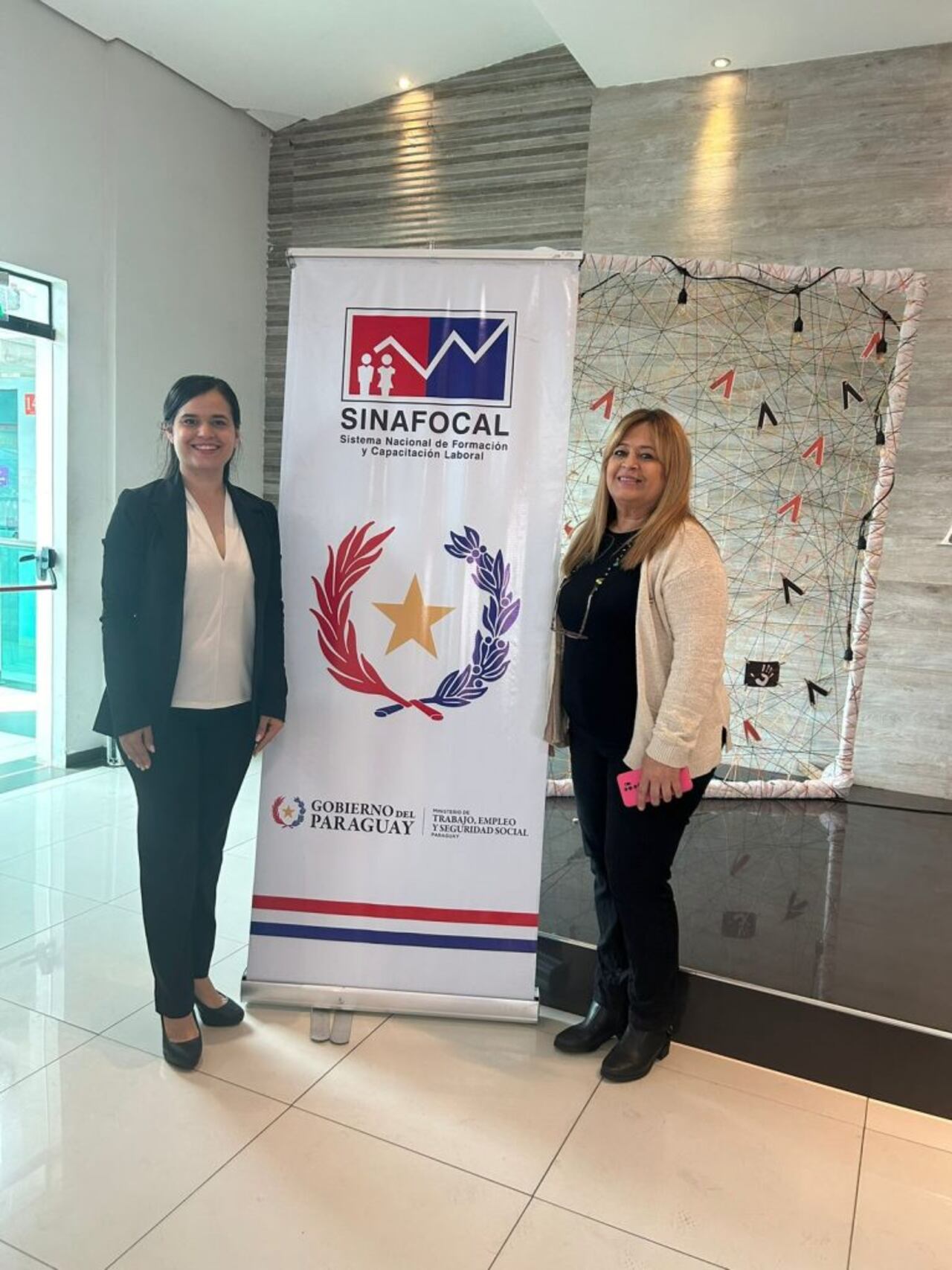 Melissa RojasyLiliana Romero, encargadas de capacitar a docentes.
