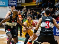 Colonias Gold se hace fuerte ante Olimpia