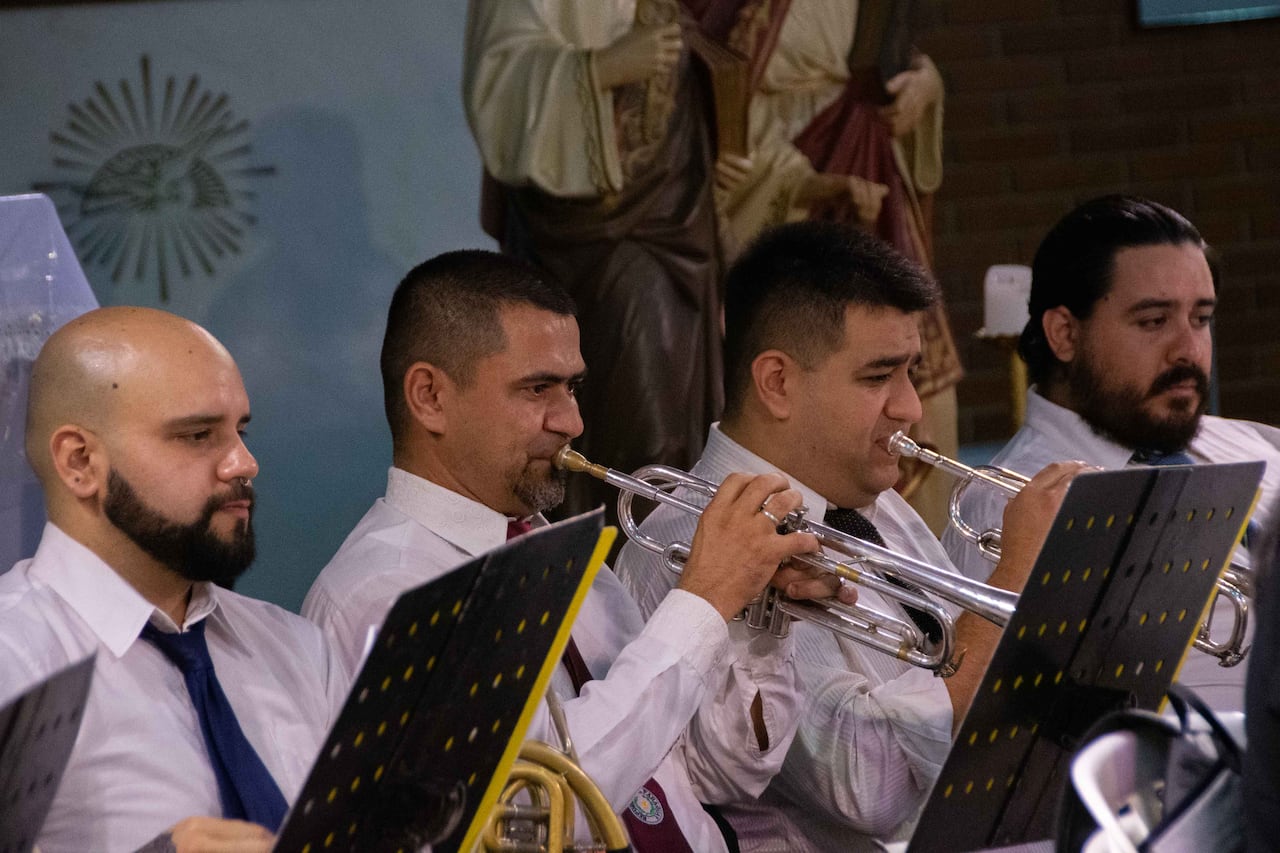 En el escenario destacará la participación de solistas integrantes de la propia agrupación: Nicole González en percusión; Néstor Barreto y Vicente Vera en trompetas.