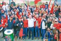 Camilo Pérez apunta al voto joven en recta final