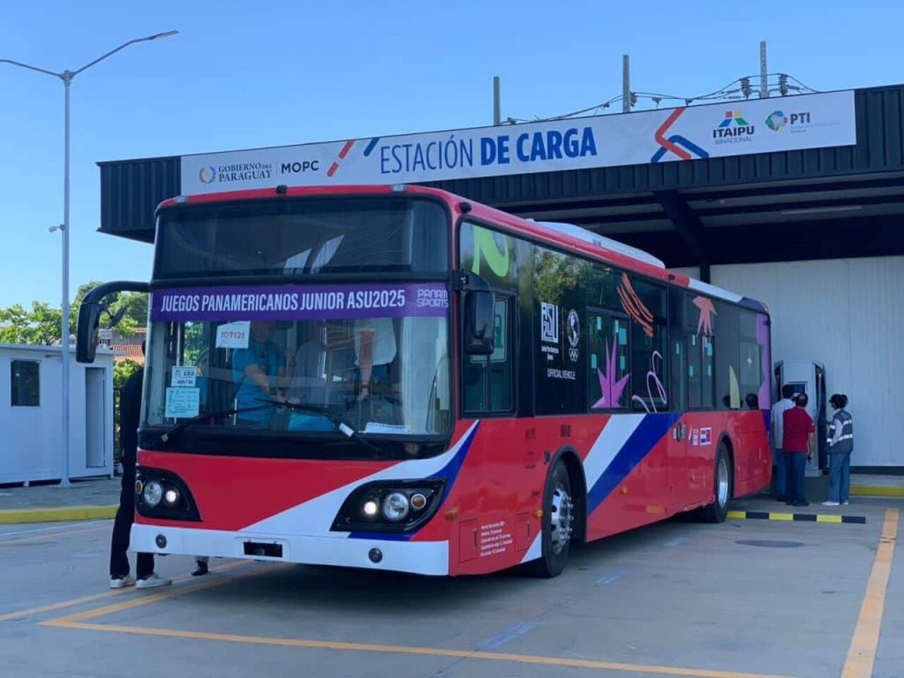 Se proyecta que la empresa fabricante de estos ómnibus establezca una planta paraensamblar las unidades en Paraguay para todo el Mercosur.