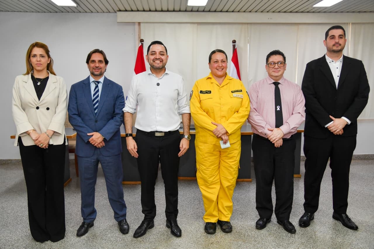 Asunción concreta aporte de G. 1.411 millones para los bomberos