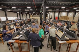 Justicia Electoral realiza pruebas técnicas a máquinas de votación para municipales