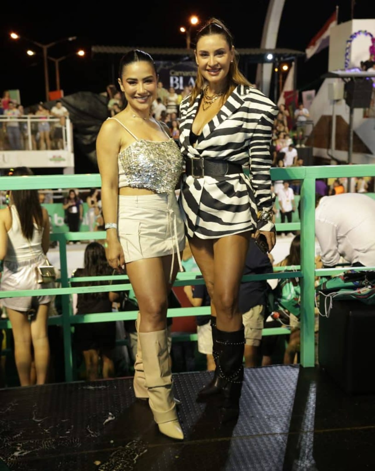Araceli González y Jazmín Núñez.