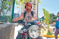 Motociclistas de plataformas piden más protección y filtros más seguros