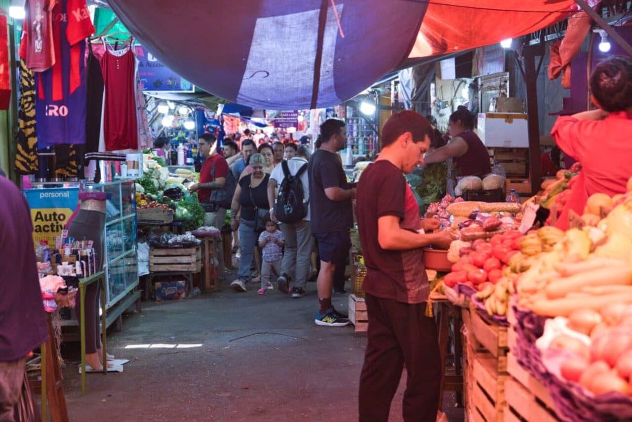 “Battilana de Noche” contará con la participación de más de 30 permisionarios. Esta modalidadpodría cambiar a futuro la vida nocturna del centro comercial popular de la capital.