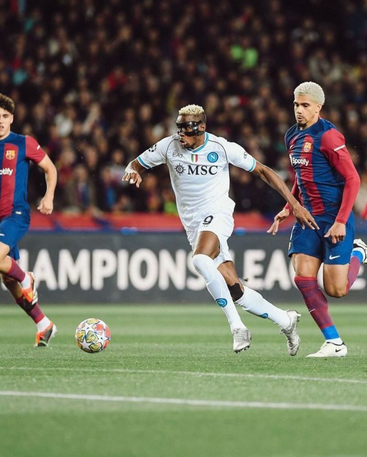 Oshimen buscando el empate para el NapoliFoto: Napoli