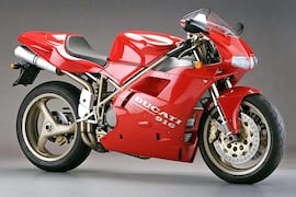 Esculturas a doscientos por hora. El arte, la supervivencia y el rugido eterno de Ducati.