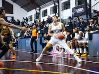 Triunfo clave de Olimpia de cara a los play-offs