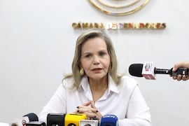 Lilian Samaniego continúa en Causa Republicana y ratifica su candidatura a la presidencia
