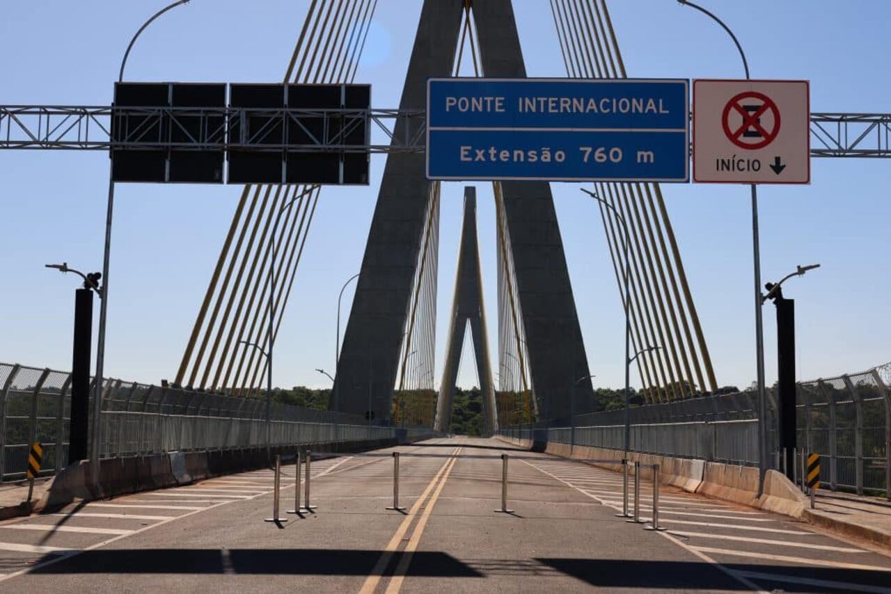 En este paso fronterizo hay un escáner con el que se analiza a cada vehículo que transita, paraprevenir el transporte de sustancias ilícitas.