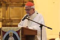 Cardenal pide gobernar con espíritu de servicio
