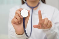 Médicos y pacientes lanzan campaña para impulsar el diagnóstico precoz del cáncer en Paraguay
