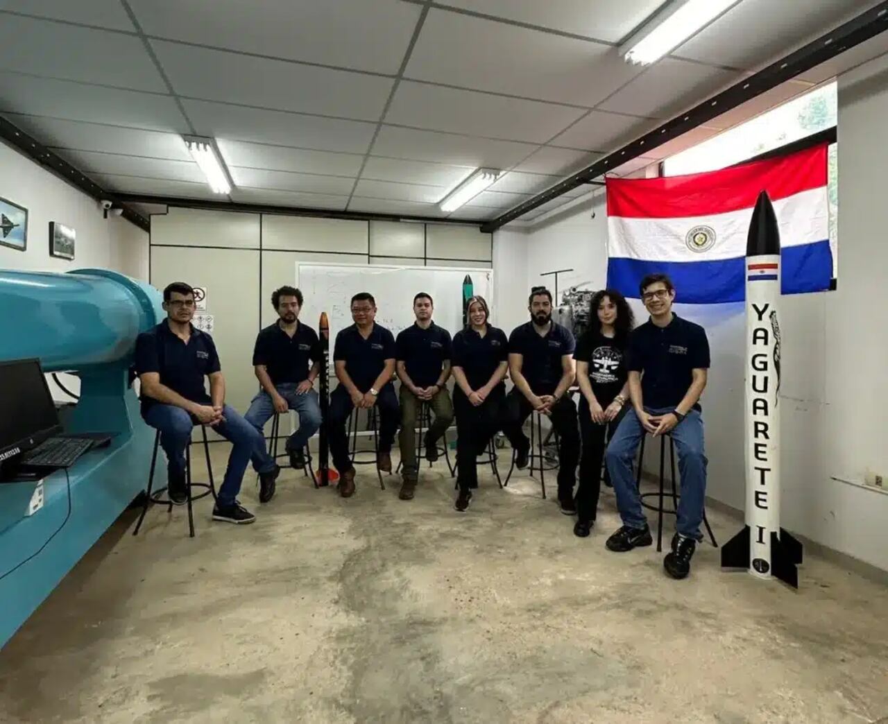 El equipo está liderado por el ingeniero Félix Masao Kanazawa Makino, junto a Adolfo Jara Céspedes y Carlos Riquelme, docentes de la facultad. También participan los estudiantes Marcos Garay, Kevin Lezcano, Esteban Vallejos, Brenda Cantero, Sol Fariña, Hugo Colmán, Marcelo Galeano y Sebastián Solís.
