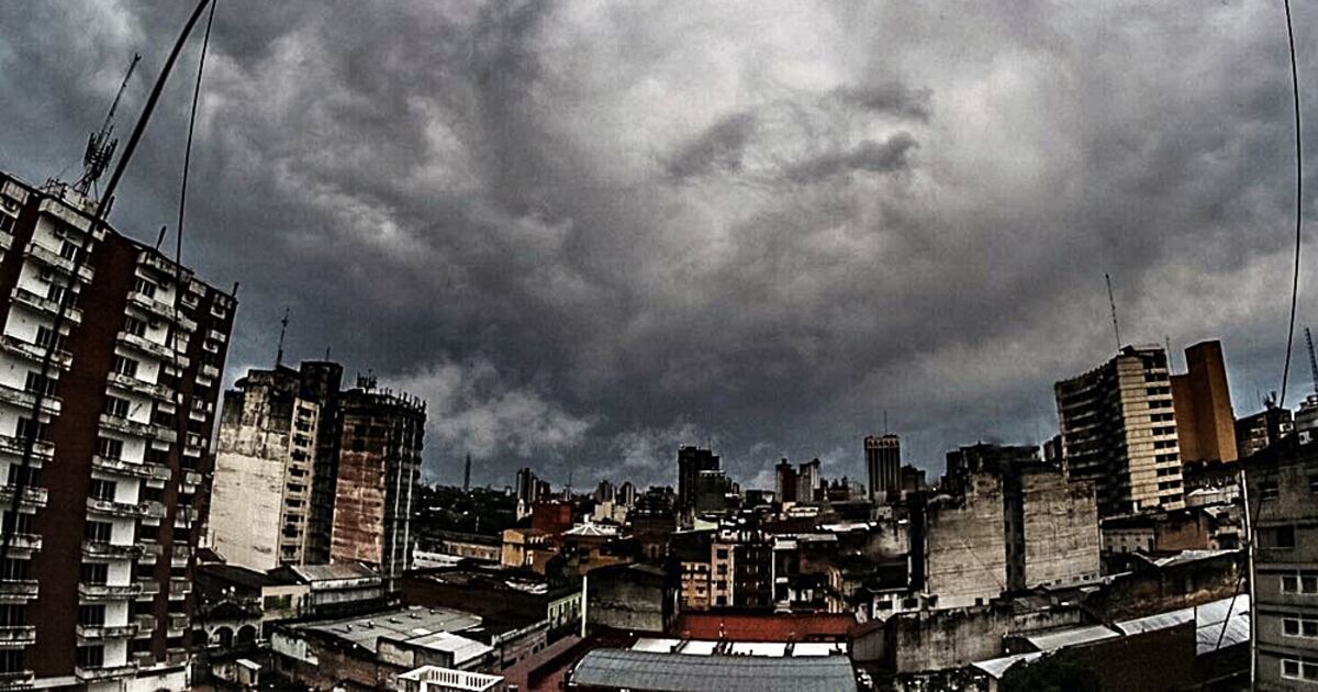 Record Persistente Martes de calor persistente y alta humedad tras récord de ...