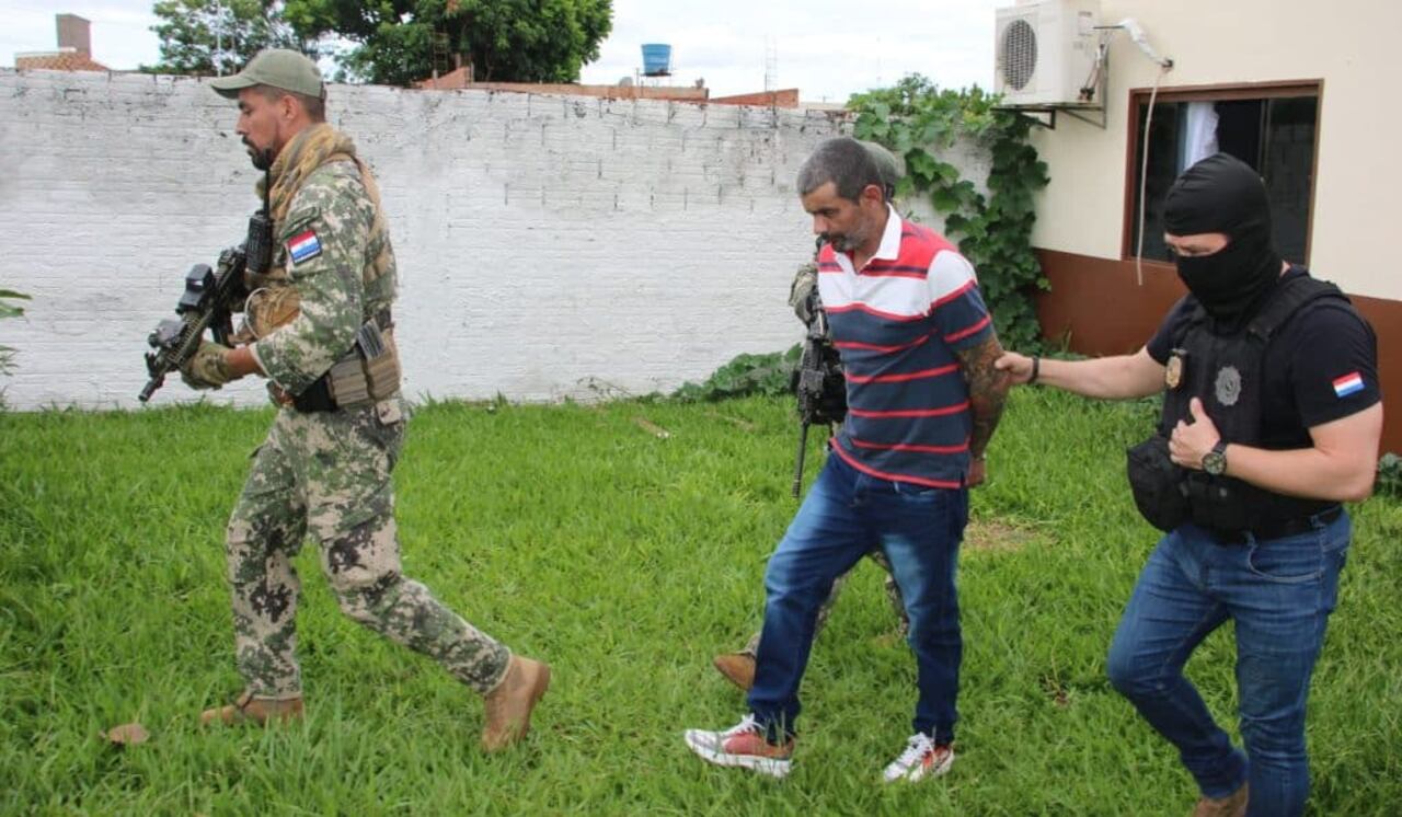 Captura del considerado líder del grupo criminal “Primer Comando da Capital” (PCC) de la zona de Canindeyú,Orlandino César Moreira Junior, alias “Cara Gorda” o “Cezinha”en 2023.