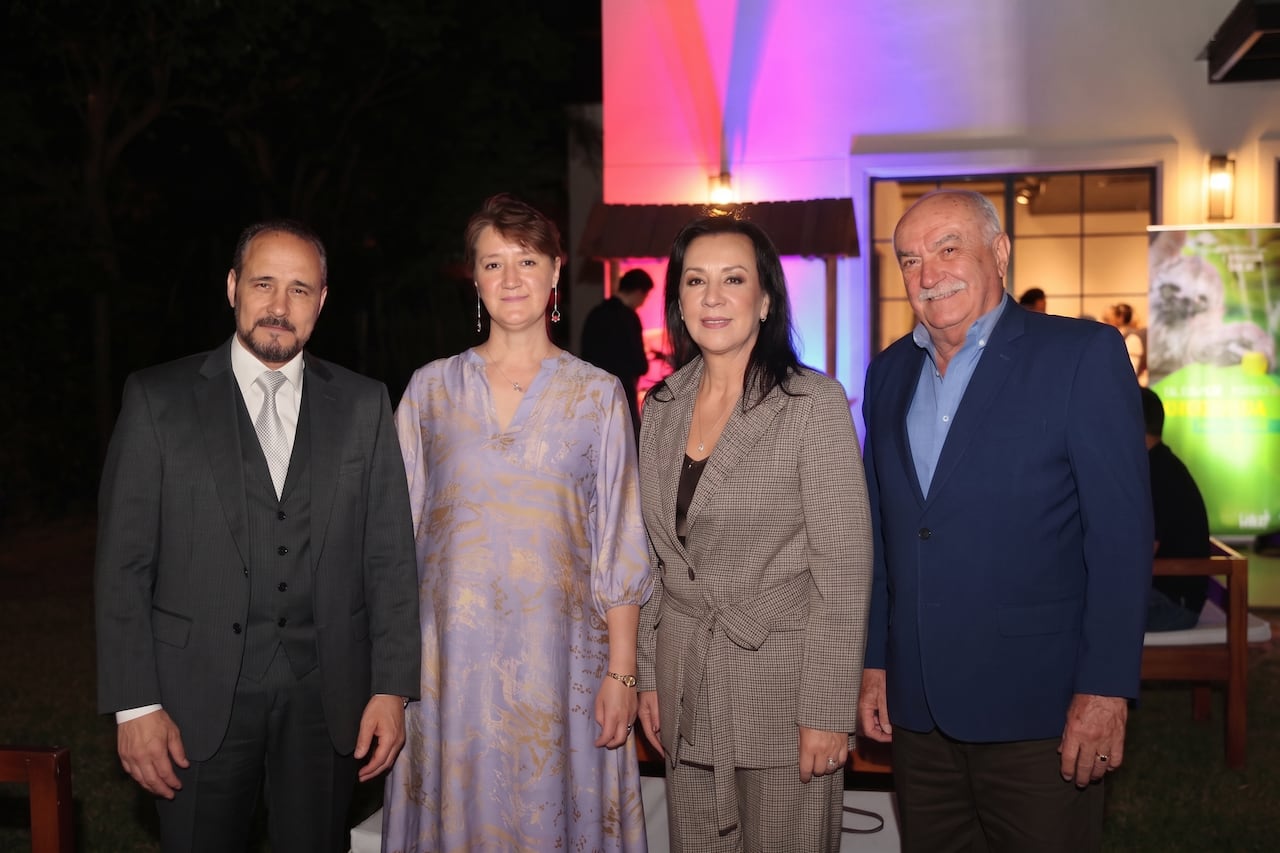 Badreddine Abdelmoumni, embajador de Marruecos, Laura Sánchez, Nancy Duarte y Julio Cano.