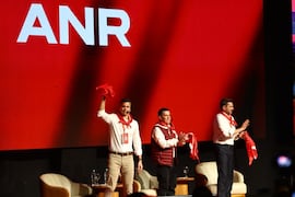 Presidente anuncia que “bajará a la cancha” por candidatos colorados