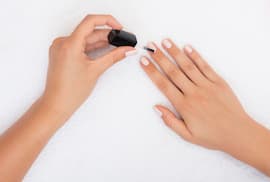 Tres tips para dejar de morderte las uñas