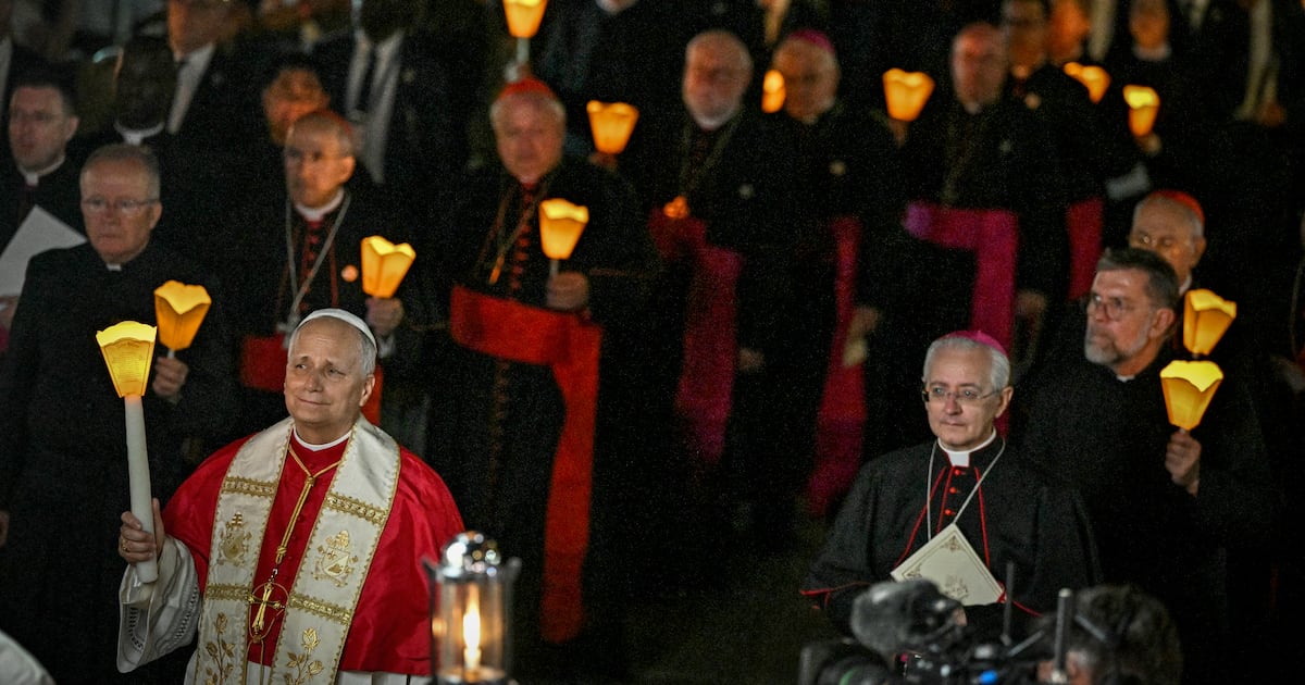 León XIV se compromete a prevenir abusos en la Iglesia
