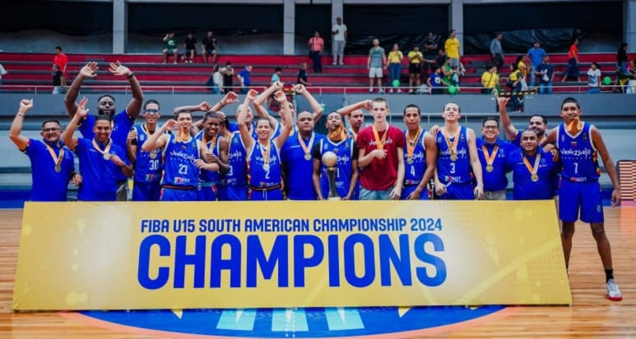 La selección de Venezuela, campeona sudamericana U15 en Ecuador.