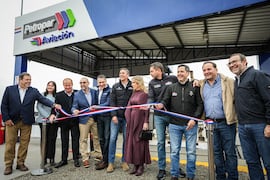 Petropar amplía su negocio y entra al mercado de combustibles de aviación