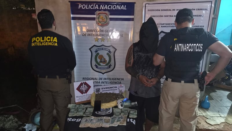 Rubén Darío Zarza González, de 30 años, fue detenido con más de 1.000 dosis de “macoña” en el barrio San Pedro de Encarnación.
