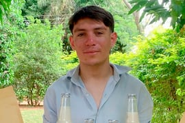 Mbokaja Retã: el joven que transforma el coco nativo en gran éxito